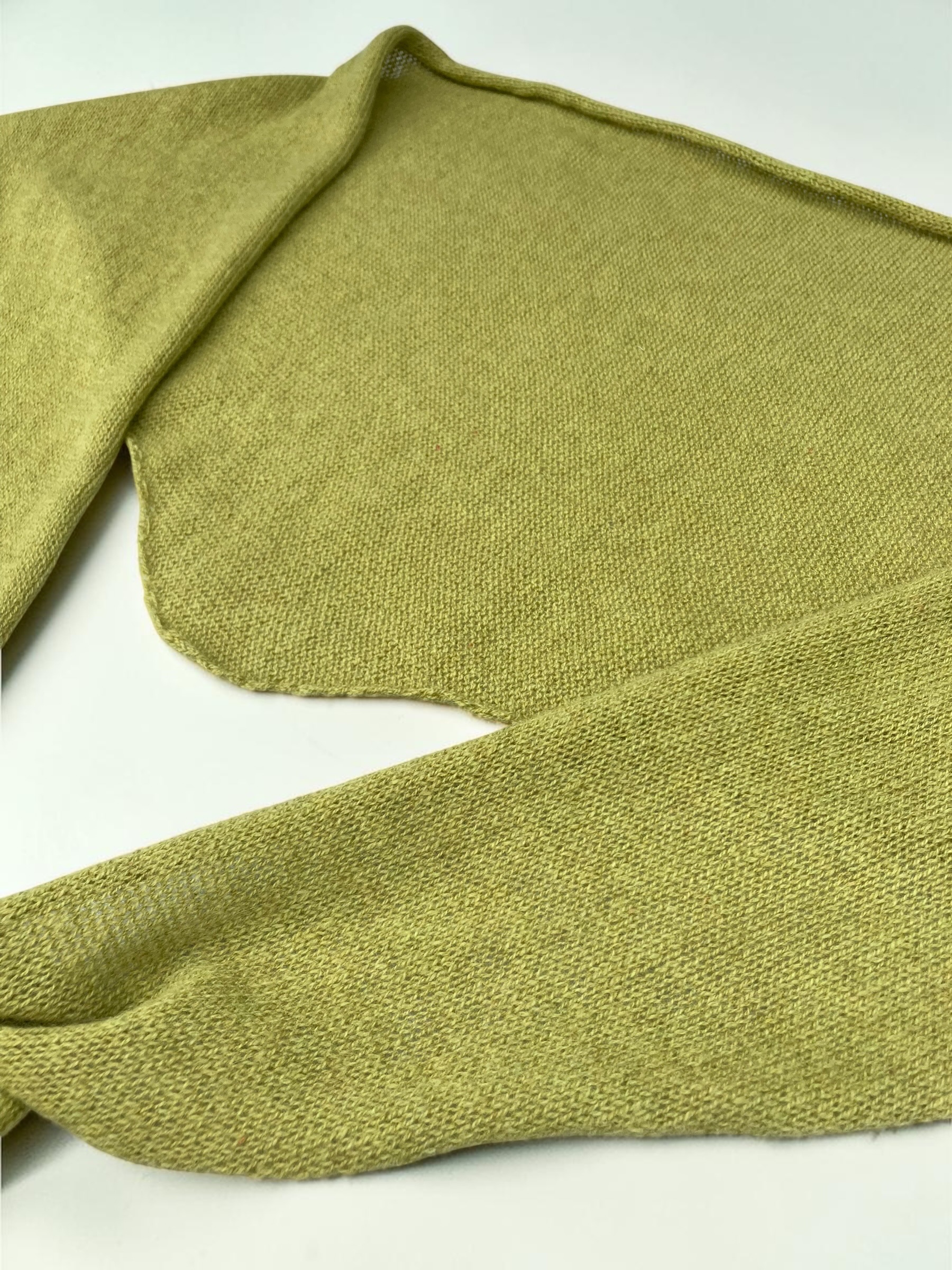 Baktus Merino Lambswool Triangular Scarf - Image 7