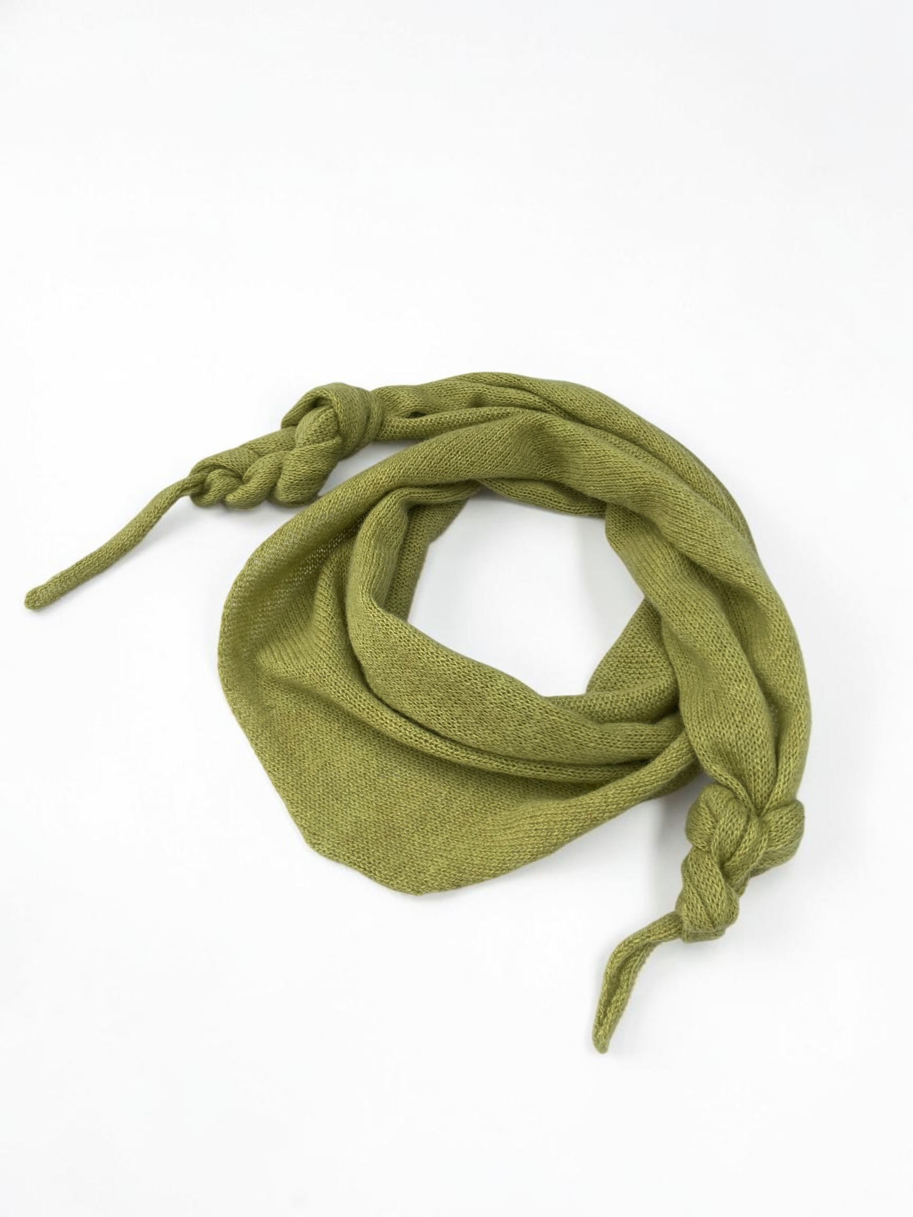 Baktus Merino Lambswool Triangular Scarf - Image 8